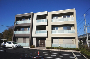 シャーメゾン富岡