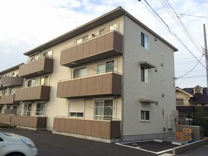 シャーメゾンガーデンズＢ 201号-1