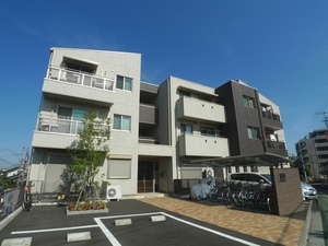 ラ　エスコンディダ