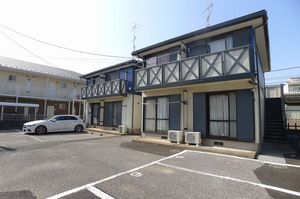 クワイエットカーサＢ 201号-1