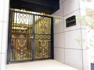 Ｙ’ｓ　クレスト