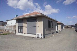 ヴィラ・カモミールＤ 101号-1