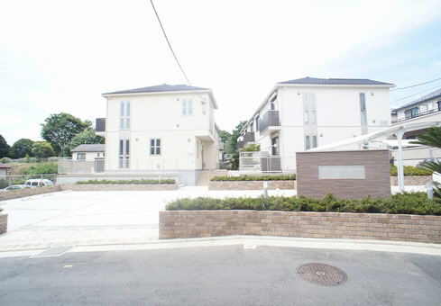 ソレアード岸根公園　Ｂ
