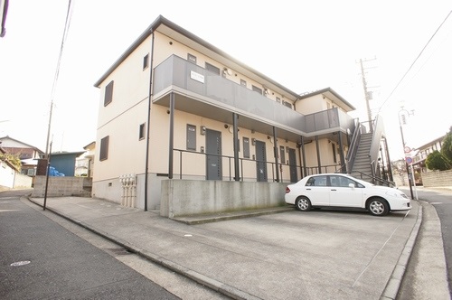 ルミエール馬堀205-1