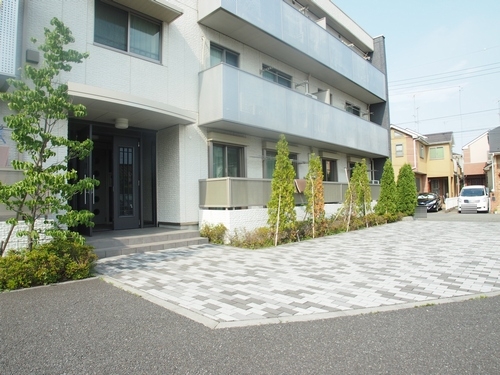 アイリス・スクエア