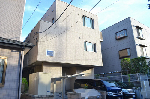 ファミール行徳