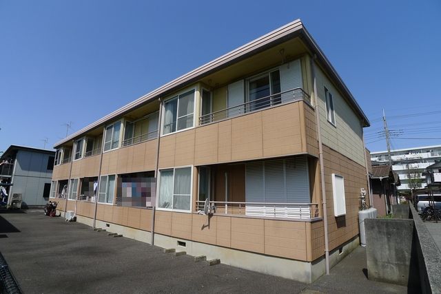 メゾンイースト初石