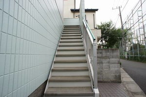 ドムス久我山Ｂ 203号-2