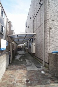 クラウンコート 305号-13