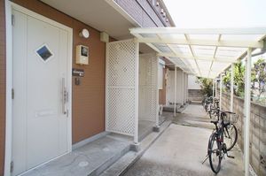 メゾン・シャテーヌ 201号-13