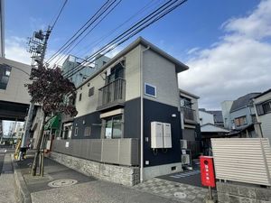 メゾン・リヴィエール 103号-1