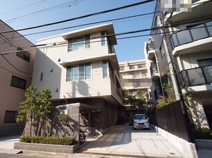 Ｓｈａ　Ｍａｉｓｏｎ　Ｎａｄｅｓｈｉｋｏ