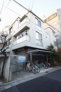 スリーエイトナイン 302号-13