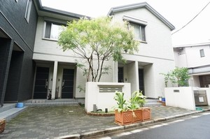 ラウローラ緑ヶ丘 203号-2