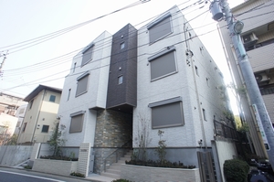 シャーメゾン豊玉北 303号-1