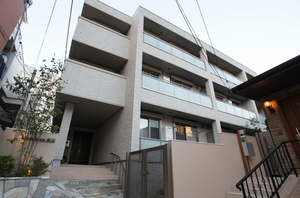 Ｌｕｍｉｅｒｅ新宿 303号-1