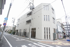 ＣＨＡＭＢＲＥ　ＳＱＵＡＲＥ 302号-1