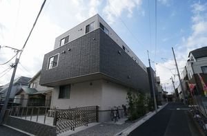 Ｈａｐｐｉｎｅｓｓ 102号-1