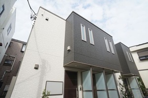 クワトロ　フィオーレ 202号-1