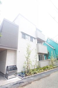 メゾン　ド　ウィステリア