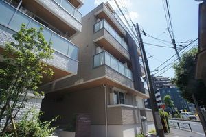 Ｃｅｎｔ－Ｌｉｖｉｅ