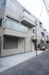 チェー中野坂上 103号-1