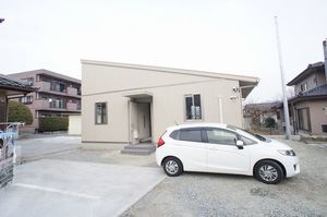 シャーメゾン　アルモニ