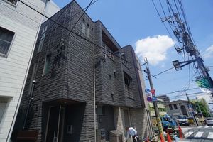メゾン　ドゥ　トロワ