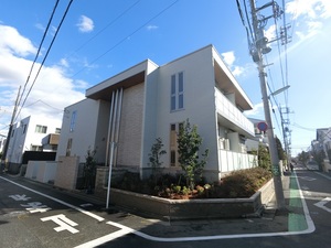 クオレール千歳烏山 205号-1