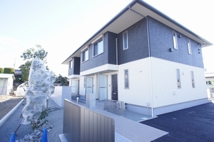 シャーメゾン長坂