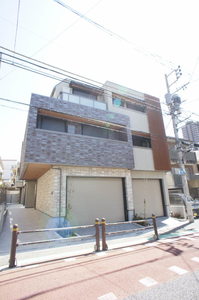 レ・シェーヌ新宿