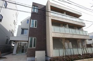 Ｌａｕｌｅ’ａ　Ｃｏｕｒｔ