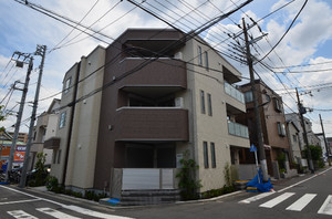 シャーメゾン東坂下