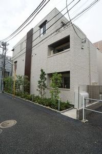 Ｃａｃｈｅｔｔｅ南青山 301号-2