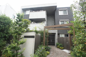 Ｂｒｉｌｌｉａｎｔ　Ｈｉｌｌｓ