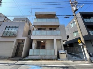 Ｃｏｍｆｏｒｚａ雑色 201号-1