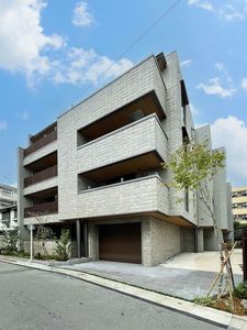 ヴォーヌング　白金