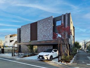 メゾン　ド　ミューズ 302号-1