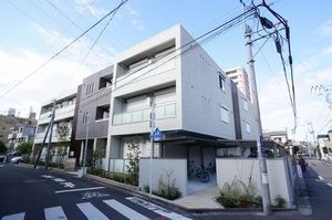 グローリー　コート 102号-1