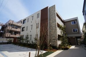 レーヴマニフィック平井 301号-1