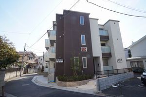 シャーメゾン小岩 303号-1