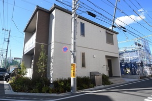 プレジール六町