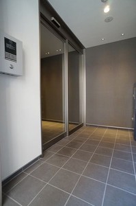 春日マンション 302号-5