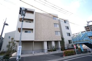 Ｋ　ＢＲＥＥＺＥ’ 202号-1