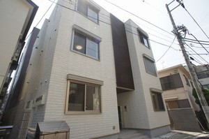 エスト　セレーノ 302号-1