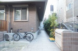 El Cerezo 根津 203号-13