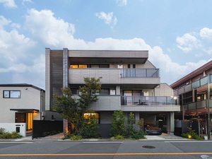 雄治レジデンス