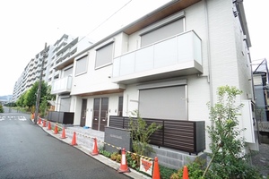 ヴィアソーレ並木