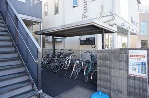 シャーメゾンＫ＆Ｔ 203号-1