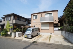 シャーメゾン春岡 102号-1